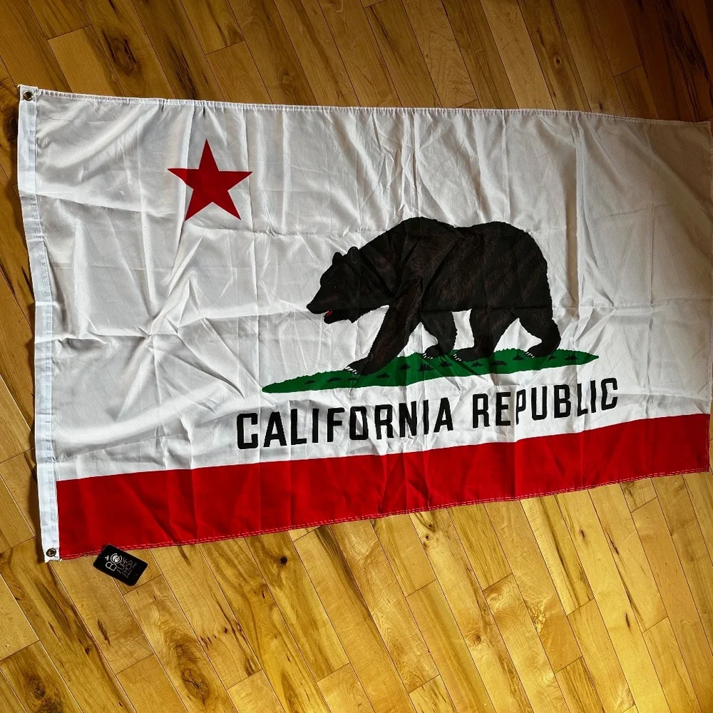California Flag‎ NWT
